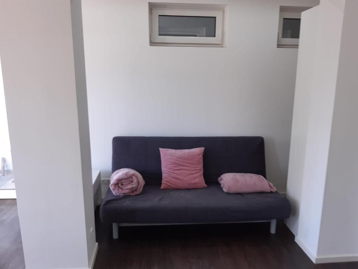 Luxurioese Wohnung Mit Eigenem Garten Augsbourg Extérieur photo